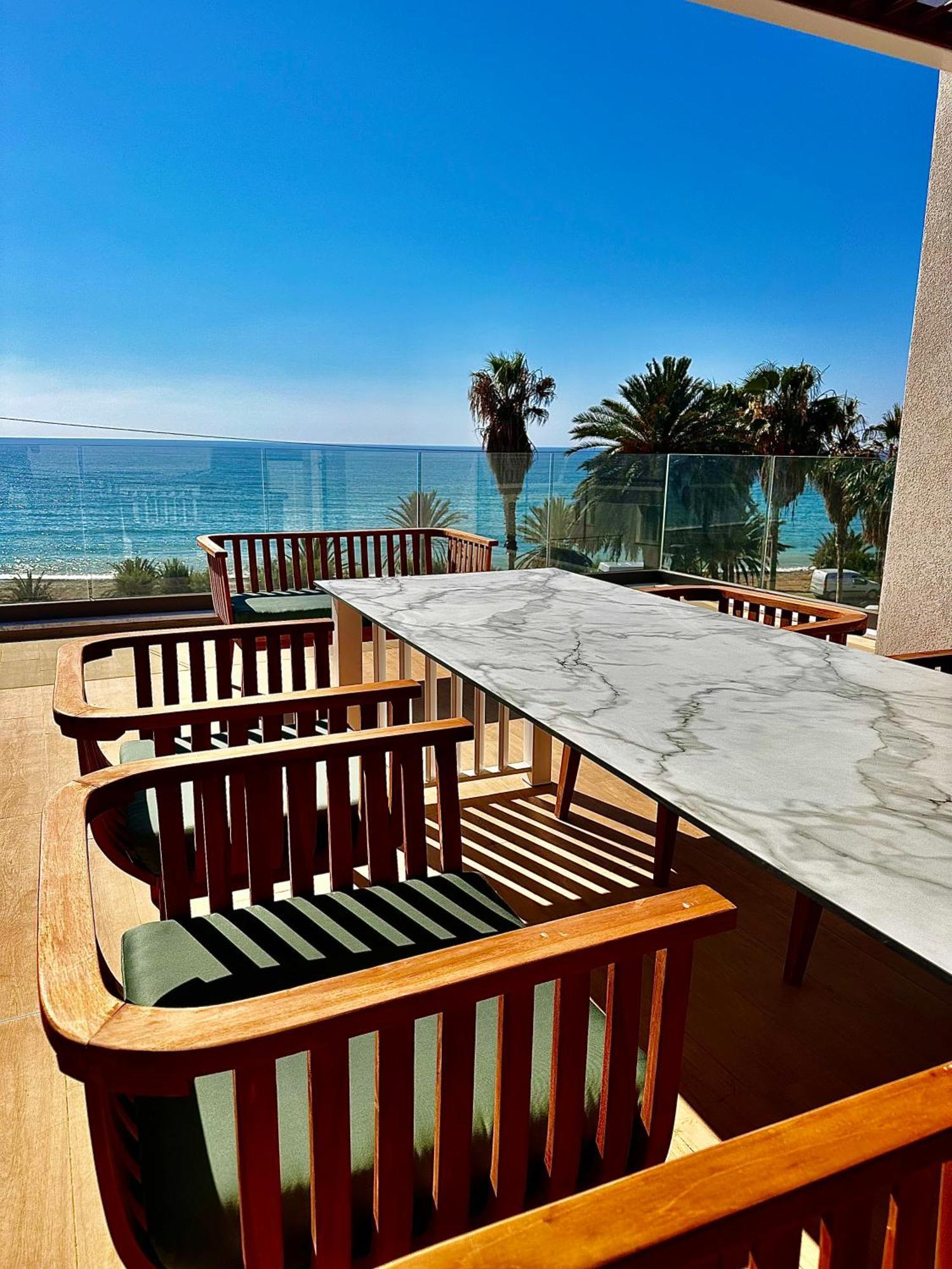 Santa Barbara Seafront Villas W Jacuzzi Pool Paphos Buitenkant foto