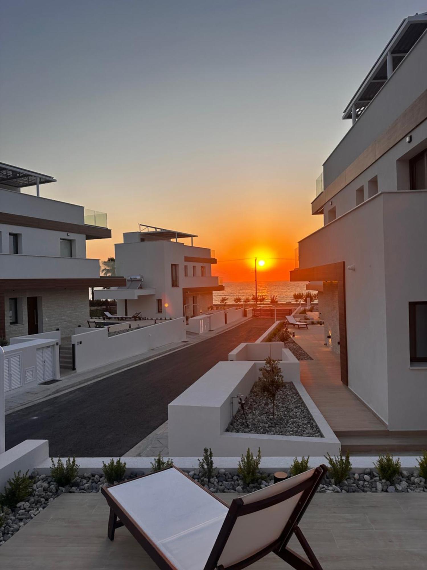 Santa Barbara Seafront Villas W Jacuzzi Pool Paphos Buitenkant foto